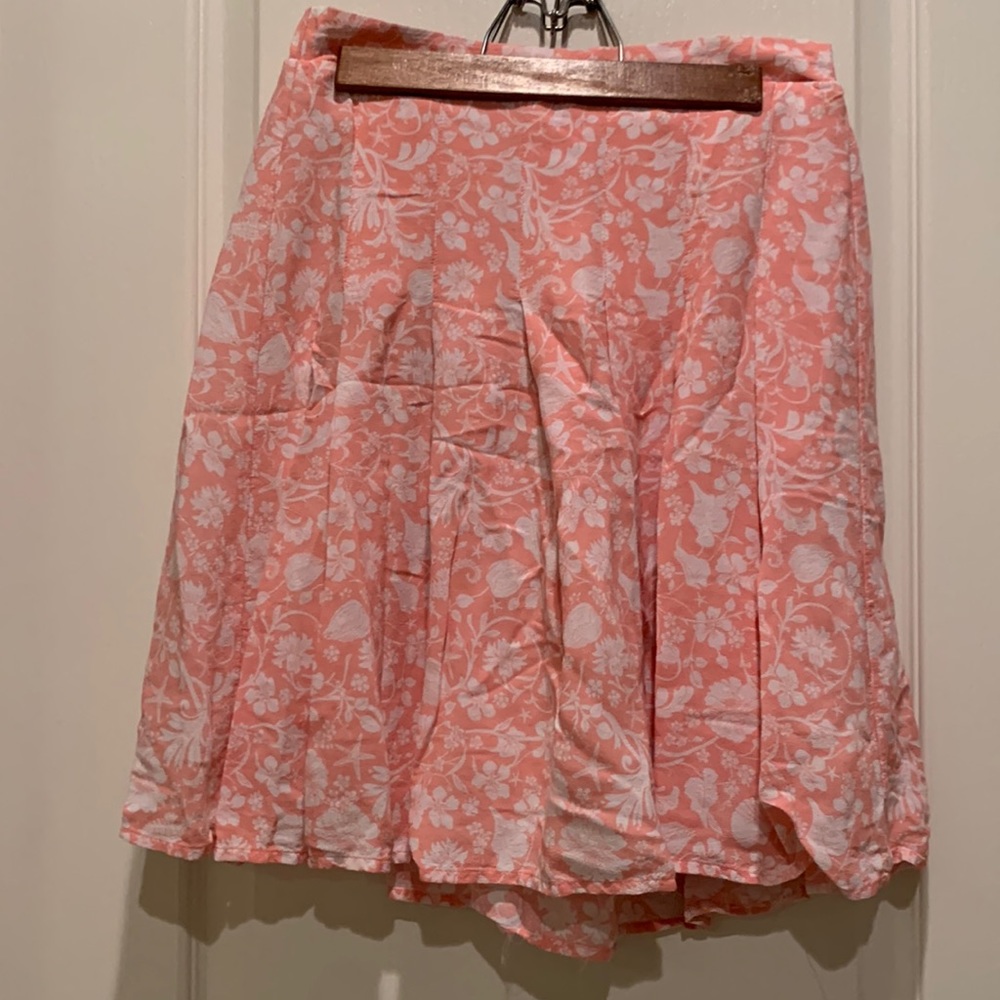 Old Navy Coral Skirt with Flower Print - XS